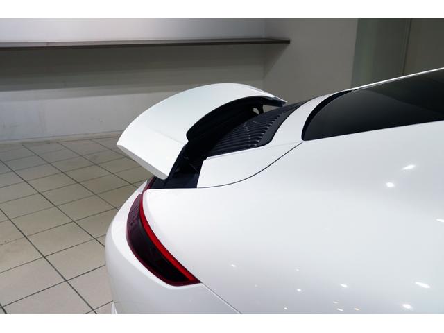 ９１１ ９１１カレラＴ　マトリクスＬＥＤヘッドライト（ＰＤＬＳ＋）　カレラＴインテリアＰＫＧレッドステッチ　レーンチェンジアシスト　ティンテッドテールレンズ　パワステプラス　スポーツエグゾースト　２０インチカレラＳホイール（21枚目）