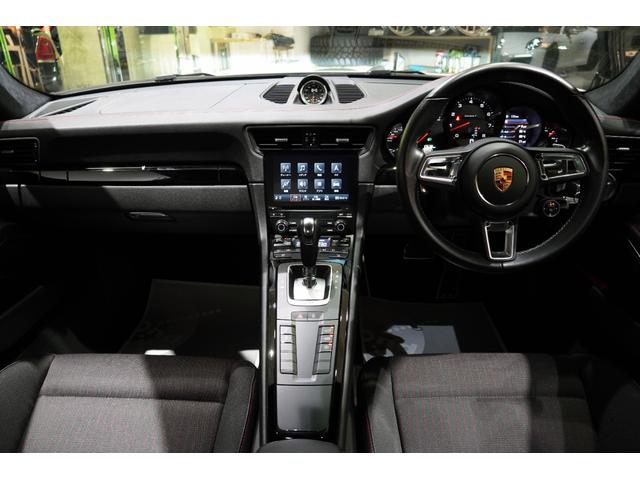 ９１１ ９１１カレラＴ　マトリクスＬＥＤヘッドライト（ＰＤＬＳ＋）　カレラＴインテリアＰＫＧレッドステッチ　レーンチェンジアシスト　ティンテッドテールレンズ　パワステプラス　スポーツエグゾースト　２０インチカレラＳホイール（39枚目）