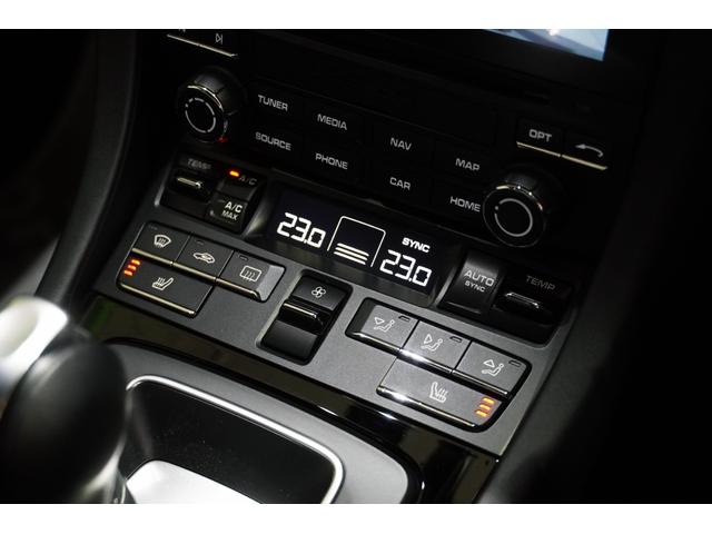 ９１１ ９１１カレラＴ　マトリクスＬＥＤヘッドライト（ＰＤＬＳ＋）　カレラＴインテリアＰＫＧレッドステッチ　レーンチェンジアシスト　ティンテッドテールレンズ　パワステプラス　スポーツエグゾースト　２０インチカレラＳホイール（40枚目）