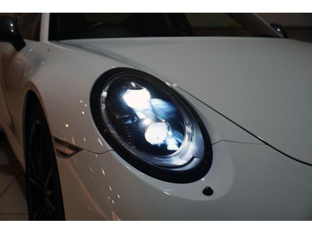 ９１１ ９１１カレラＴ　マトリクスＬＥＤヘッドライト（ＰＤＬＳ＋）　カレラＴインテリアＰＫＧレッドステッチ　レーンチェンジアシスト　ティンテッドテールレンズ　パワステプラス　スポーツエグゾースト　２０インチカレラＳホイール（45枚目）