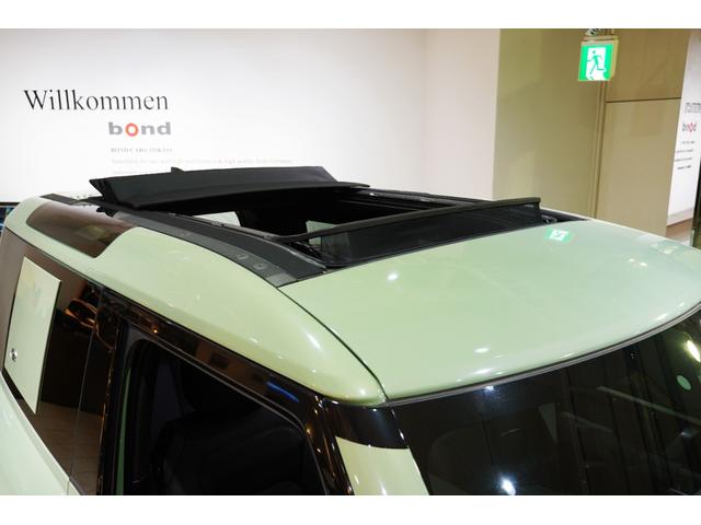 ディフェンダー 90X-ダイナミックHSE P300 75th Limited Edition(限定75台) ファブリックルーフ(格納式) 14way電動シート(ヒーター&クーラー付き) コールドクライメートパック 急速クーラーボックス(18枚目)