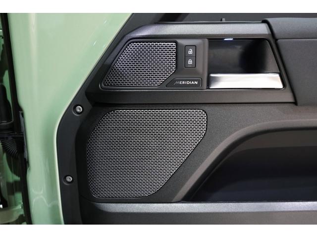 ディフェンダー 90X-ダイナミックHSE P300 75th Limited Edition(限定75台) ファブリックルーフ(格納式) 14way電動シート(ヒーター&クーラー付き) コールドクライメートパック 急速クーラーボックス(23枚目)