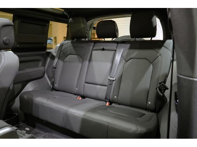 ディフェンダー 90X-ダイナミックHSE P300 75th Limited Edition(限定75台) ファブリックルーフ(格納式) 14way電動シート(ヒーター&クーラー付き) コールドクライメートパック 急速クーラーボックス(39枚目)