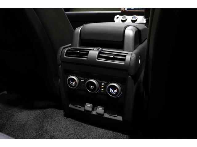 ディフェンダー 90X-ダイナミックHSE P300 75th Limited Edition(限定75台) ファブリックルーフ(格納式) 14way電動シート(ヒーター&クーラー付き) コールドクライメートパック 急速クーラーボックス(40枚目)