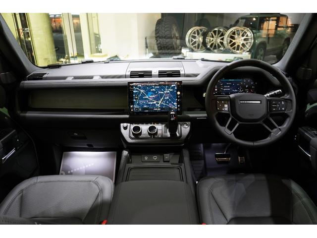 ディフェンダー 90X-ダイナミックHSE P300 75th Limited Edition(限定75台) ファブリックルーフ(格納式) 14way電動シート(ヒーター&クーラー付き) コールドクライメートパック 急速クーラーボックス(41枚目)