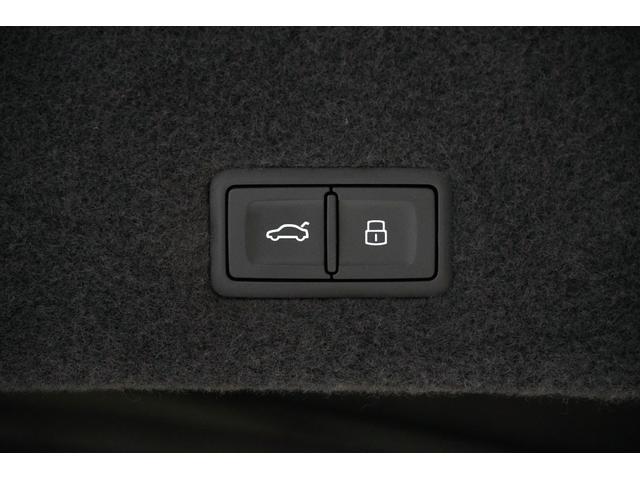 ウルス ベースグレード　パノラマサンルーフ　Ｔａｉｇｅｔｅ２３インチＡＷ　Ｂａｎｇ＆Ｏｌｕｆｓｅｎサウンドシステム　Ｑ－Ｃｉｔｕｒａレザーシート　　ベンチレーションシート（14枚目）