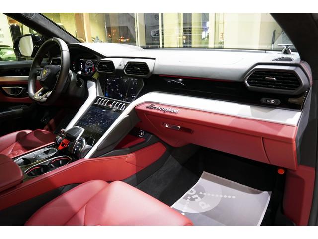 ウルス ベースグレード　パノラマサンルーフ　Ｔａｉｇｅｔｅ２３インチＡＷ　Ｂａｎｇ＆Ｏｌｕｆｓｅｎサウンドシステム　Ｑ－Ｃｉｔｕｒａレザーシート　　ベンチレーションシート（31枚目）