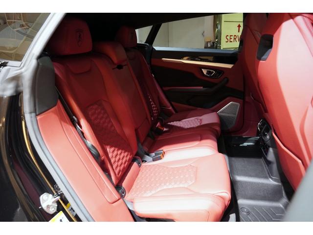 ウルス ベースグレード　パノラマサンルーフ　Ｔａｉｇｅｔｅ２３インチＡＷ　Ｂａｎｇ＆Ｏｌｕｆｓｅｎサウンドシステム　Ｑ－Ｃｉｔｕｒａレザーシート　　ベンチレーションシート（39枚目）