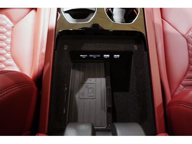 ウルス ベースグレード　パノラマサンルーフ　Ｔａｉｇｅｔｅ２３インチＡＷ　Ｂａｎｇ＆Ｏｌｕｆｓｅｎサウンドシステム　Ｑ－Ｃｉｔｕｒａレザーシート　　ベンチレーションシート（49枚目）