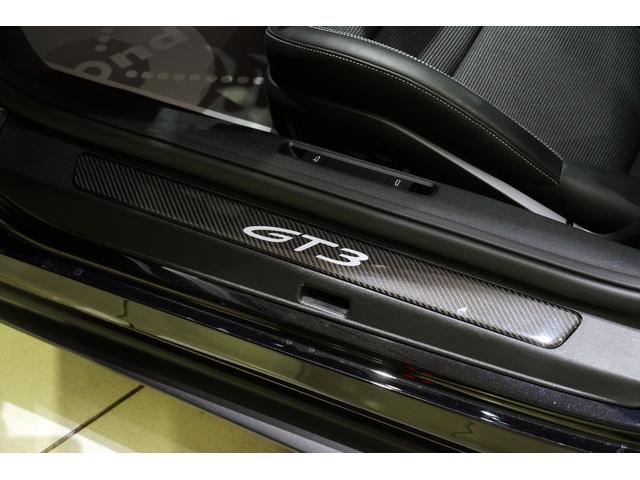 911 911GT3ツーリングパッケージ 左ハンドル マトリクスLEDヘッドライト レザーインテリア カーボンインテリア クロノパッケージ 16way電動シート 軽量カーボンルーフ カーボンドアミラーカバー フロントアクスルリフター BOSE(26枚目)