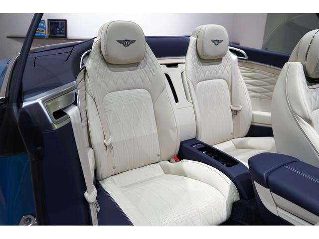 コンチネンタル GT V8アズールコンバーチブル ツーリングスペック シティスペック フロントシートコンフォートスペック ダイアモンドナーリング ムードライティングスペック バーティカルベイングリル(29枚目)