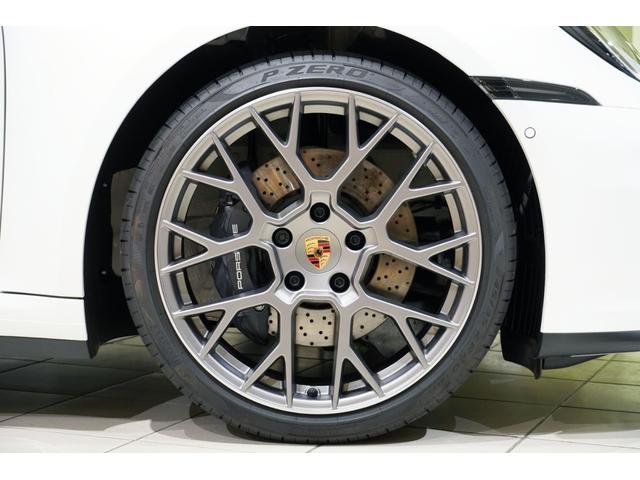 ９１１ ９１１カレラ　スポーツクロノ　スポーツエグゾースト　サンルーフ　ＲＳスパイダーＡＷ（Ｆ２０インチ／Ｒ２１インチ）　ＢＯＳＥサウンド　シートヒーター（4枚目）