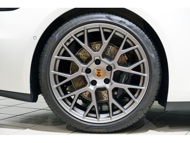 ９１１ ９１１カレラ　スポーツクロノ　スポーツエグゾースト　サンルーフ　ＲＳスパイダーＡＷ（Ｆ２０インチ／Ｒ２１インチ）　ＢＯＳＥサウンド　シートヒーター（5枚目）