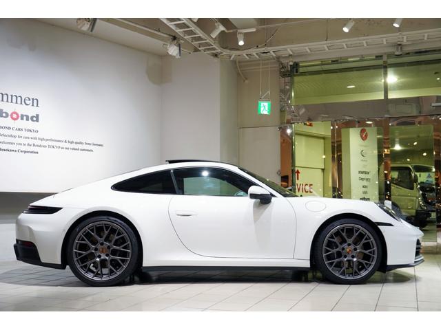 ９１１ ９１１カレラ　スポーツクロノ　スポーツエグゾースト　サンルーフ　ＲＳスパイダーＡＷ（Ｆ２０インチ／Ｒ２１インチ）　ＢＯＳＥサウンド　シートヒーター（6枚目）