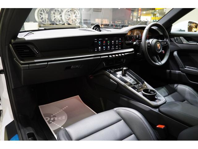 ９１１ ９１１カレラ　スポーツクロノ　スポーツエグゾースト　サンルーフ　ＲＳスパイダーＡＷ（Ｆ２０インチ／Ｒ２１インチ）　ＢＯＳＥサウンド　シートヒーター（33枚目）