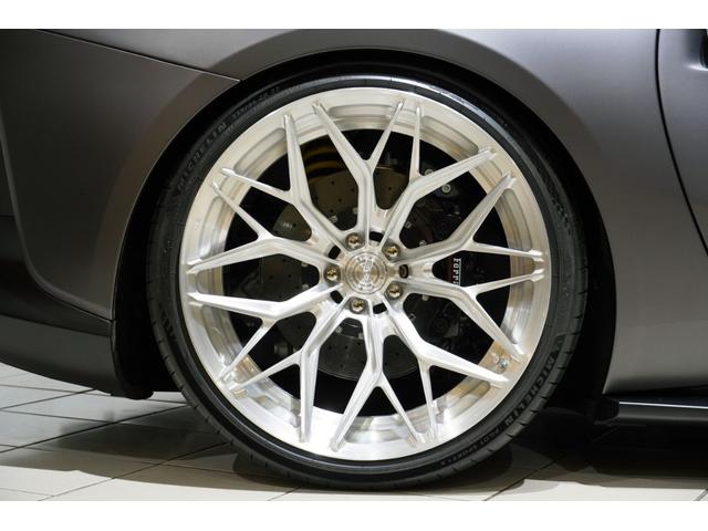 ８１２スーパーファスト ベースグレード　カーボンドライバーゾーン＋ＬＥＤステアリング　カーボンセンターブリッジ　ダッシュインサートカーボン　　Ｆリフター　パッセンジャーディスプレイ　ＡＬ１３鍛造ＡＷ　ＮＯＶＩＴＥＣスポーツスプリング（5枚目）