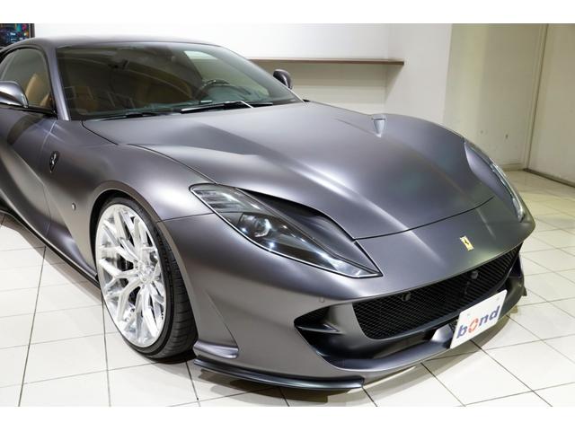 ８１２スーパーファスト ベースグレード　カーボンドライバーゾーン＋ＬＥＤステアリング　カーボンセンターブリッジ　ダッシュインサートカーボン　　Ｆリフター　パッセンジャーディスプレイ　ＡＬ１３鍛造ＡＷ　ＮＯＶＩＴＥＣスポーツスプリング（15枚目）