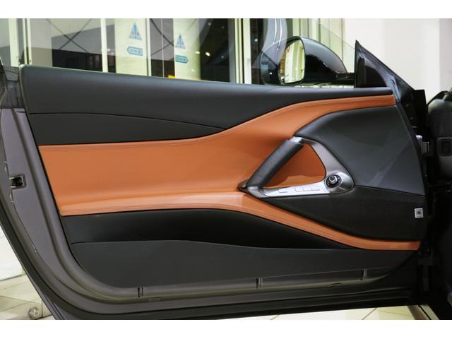 ８１２スーパーファスト ベースグレード　カーボンドライバーゾーン＋ＬＥＤステアリング　カーボンセンターブリッジ　ダッシュインサートカーボン　　Ｆリフター　パッセンジャーディスプレイ　ＡＬ１３鍛造ＡＷ　ＮＯＶＩＴＥＣスポーツスプリング（20枚目）