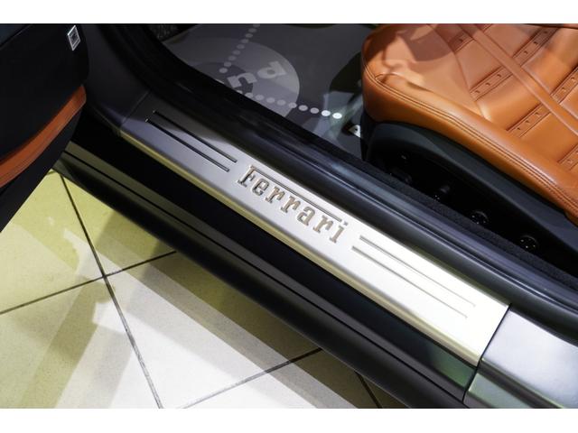 ８１２スーパーファスト ベースグレード　カーボンドライバーゾーン＋ＬＥＤステアリング　カーボンセンターブリッジ　ダッシュインサートカーボン　　Ｆリフター　パッセンジャーディスプレイ　ＡＬ１３鍛造ＡＷ　ＮＯＶＩＴＥＣスポーツスプリング（22枚目）