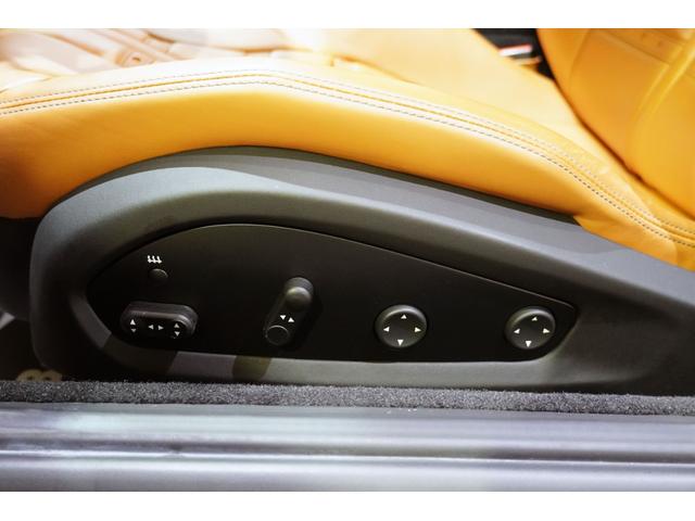 ８１２スーパーファスト ベースグレード　カーボンドライバーゾーン＋ＬＥＤステアリング　カーボンセンターブリッジ　ダッシュインサートカーボン　　Ｆリフター　パッセンジャーディスプレイ　ＡＬ１３鍛造ＡＷ　ＮＯＶＩＴＥＣスポーツスプリング（26枚目）