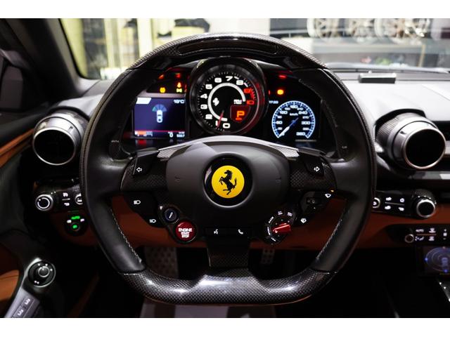 ８１２スーパーファスト ベースグレード　カーボンドライバーゾーン＋ＬＥＤステアリング　カーボンセンターブリッジ　ダッシュインサートカーボン　　Ｆリフター　パッセンジャーディスプレイ　ＡＬ１３鍛造ＡＷ　ＮＯＶＩＴＥＣスポーツスプリング（27枚目）