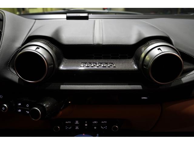 ８１２スーパーファスト ベースグレード　カーボンドライバーゾーン＋ＬＥＤステアリング　カーボンセンターブリッジ　ダッシュインサートカーボン　　Ｆリフター　パッセンジャーディスプレイ　ＡＬ１３鍛造ＡＷ　ＮＯＶＩＴＥＣスポーツスプリング（36枚目）