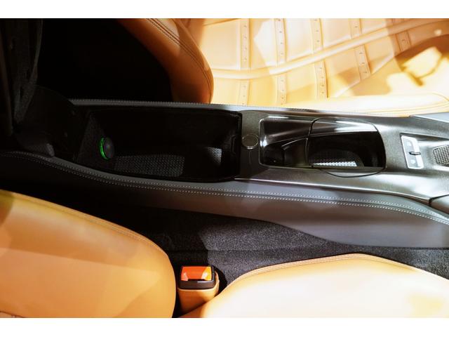 ８１２スーパーファスト ベースグレード　カーボンドライバーゾーン＋ＬＥＤステアリング　カーボンセンターブリッジ　ダッシュインサートカーボン　　Ｆリフター　パッセンジャーディスプレイ　ＡＬ１３鍛造ＡＷ　ＮＯＶＩＴＥＣスポーツスプリング（46枚目）