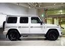 Gクラス G63 マヌファクトゥーアプログラム+ ナイトパッケージ 21インチマットブラック鍛造AW ブラック×ブラウン2トーンレザー カーボンインテリアトリム(6枚目)