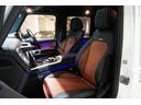 G63 マヌファクトゥーアプログラム+ ナイトパッケージ 21インチマットブラック鍛造AW ブラック×ブラウン2トーンレザー カーボンインテリアトリム(33枚目)