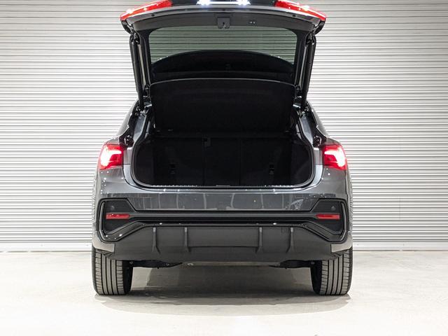 Ｑ３スポーツバック ３５ＴＦＳＩ　Ｓライン　●ＢＫＳ●アシスタンスＰ●プライバシーＧ●スマホＩＦ●コンビニ＆アシスタンス●プラスＰ●（9枚目）