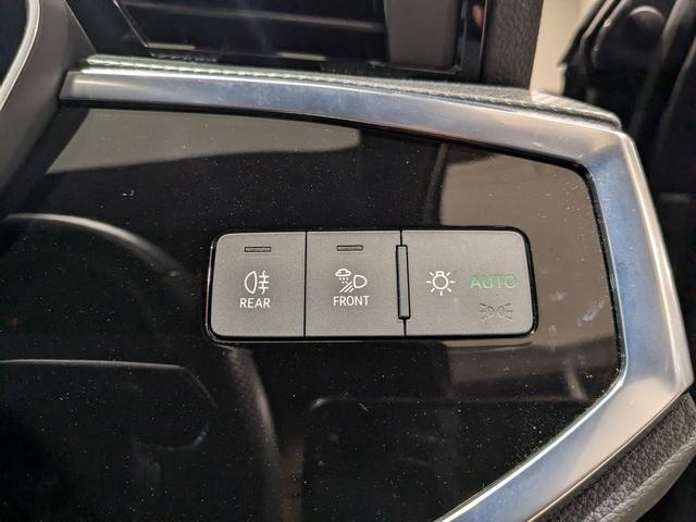 Ｑ３スポーツバック ３５ＴＦＳＩ　Ｓライン　●ＢＫＳ●アシスタンスＰ●プライバシーＧ●スマホＩＦ●コンビニ＆アシスタンス●プラスＰ●（27枚目）