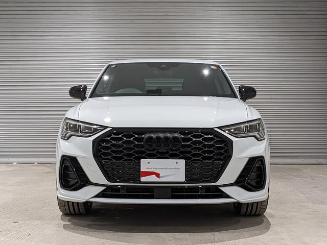 Q3スポーツバック ダイナミックエディション ダンピングコントロールサスペンション コンビニエンス&アシスタンスパッケージ プラスパッケージ テクノロジーパッケージ ブラックスタイリングパッケージ プライバシーガラス(4枚目)