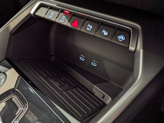 A3 スポーツバック30TFSIアドバンスド ●コンビニ&アシスタンスPライト●ナビゲーションP●(36枚目)