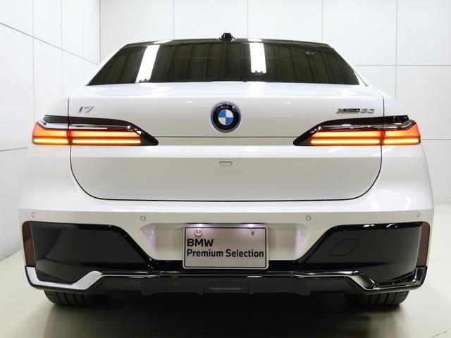 ＢＭＷ ｉ７