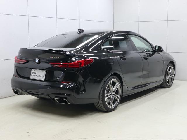 ２シリーズ Ｍ２３５ｉ　ｘＤｒｉｖｅグランクーペ　デビューパッケージ／Ｍリアスポイラー／ＡＣＣ／レーンチェンジウォーニング／Ｍスポーツブレーキ／ワイヤレスチャージ／１８インチアルミホイール／Ｍツインパワーターボテクノロジー／正規認定中古車（26枚目）