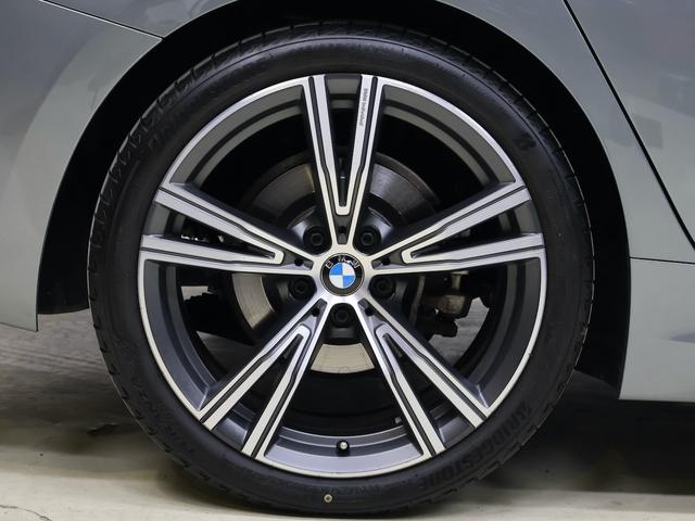 3シリーズ 320d xDriveMスポーツエディションシャドー ・EDITION SHADOW・ブラックヴァーネスカレザー・アクティブクルーズコントロール・電動テールゲート・運転席助手席電動シート・19インチホイール・ETC2.0・アダプティブLEDヘッドライト(4枚目)