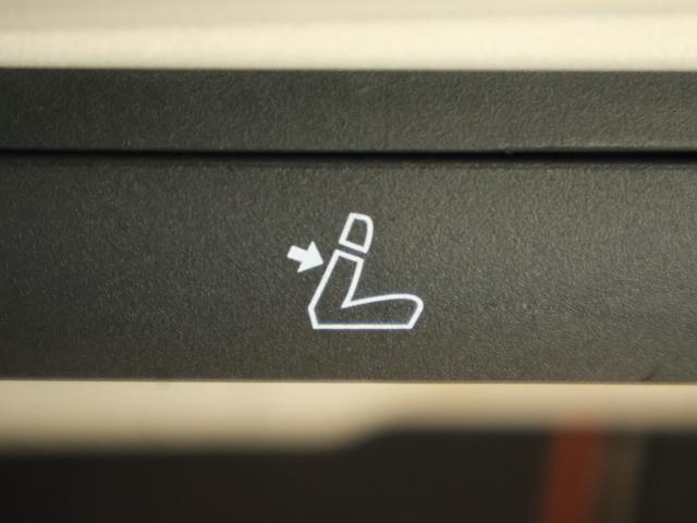 4シリーズ 420iクーペ Mスポーツ ・タコラレッドヴァーネスカレザー・ストーレッジコンパートメントパッケージ・電動フロントシートメモリー機能付・オートマティックトランクリッドオペレーション・フロントシートヒーティング(15枚目)