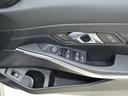 320d xDriveMスポーツエディションシャドー ・EDITION SHADOW・ブラックヴァーネスカレザー・アクティブクルーズコントロール・電動テールゲート・運転席助手席電動シート・19インチホイール・ETC2.0・アダプティブLEDヘッドライト(18枚目)