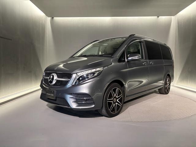 Ｖクラス Ｖ２２０ｄアバンギャルドロングＡＭＧラインパッケージ　エクスクルーシブシートパッケージ　ＡＭＧラインエクステリア（サイドスカート）パノラミックスライディングルーフ　エクスクルーシブシート　ベンチシート（３列目）（2枚目）