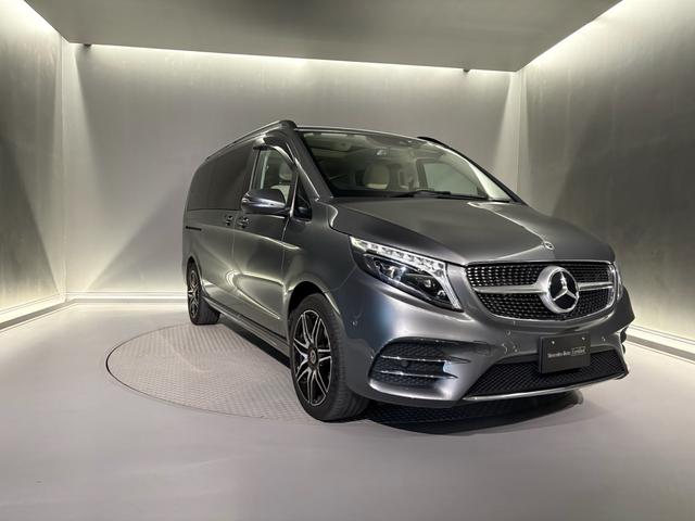 Ｖクラス Ｖ２２０ｄアバンギャルドロングＡＭＧラインパッケージ　エクスクルーシブシートパッケージ　ＡＭＧラインエクステリア（サイドスカート）パノラミックスライディングルーフ　エクスクルーシブシート　ベンチシート（３列目）（28枚目）