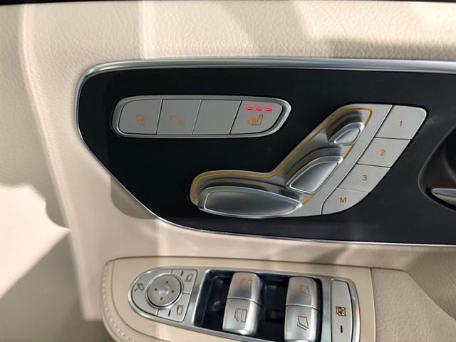 Ｖクラス Ｖ２２０ｄアバンギャルドロングＡＭＧラインパッケージ　エクスクルーシブシートパッケージ　ＡＭＧラインエクステリア（サイドスカート）パノラミックスライディングルーフ　エクスクルーシブシート　ベンチシート（３列目）（34枚目）