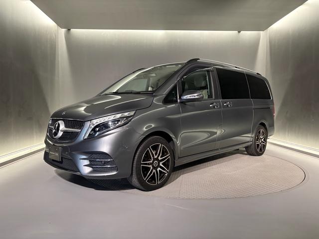 Ｖクラス Ｖ２２０ｄアバンギャルドロングＡＭＧラインパッケージ　エクスクルーシブシートパッケージ　ＡＭＧラインエクステリア（サイドスカート）パノラミックスライディングルーフ　エクスクルーシブシート　ベンチシート（３列目）（36枚目）