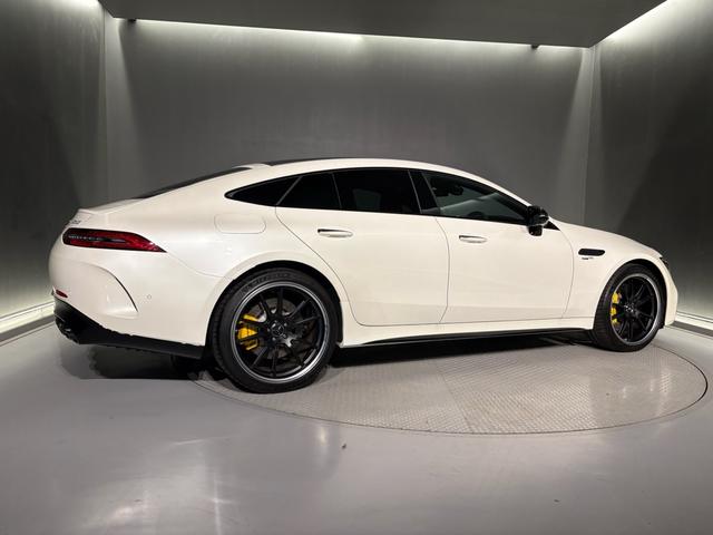 ＧＴ ４ドアクーペ ５３　４マチック＋　ＡＭＧダイナミックプラスパッケージ　　ＡＭＧイエローブレーキ・キャリパー　レーダーセーフティパッケージ　　パノラミックルーフ　　ＡＭＧパフォーマンスエグゾーストシステム（14枚目）