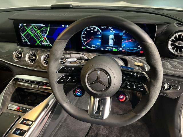 ＧＴ ４ドアクーペ ５３　４マチック＋　ＡＭＧダイナミックプラスパッケージ　　ＡＭＧイエローブレーキ・キャリパー　レーダーセーフティパッケージ　　パノラミックルーフ　　ＡＭＧパフォーマンスエグゾーストシステム（19枚目）