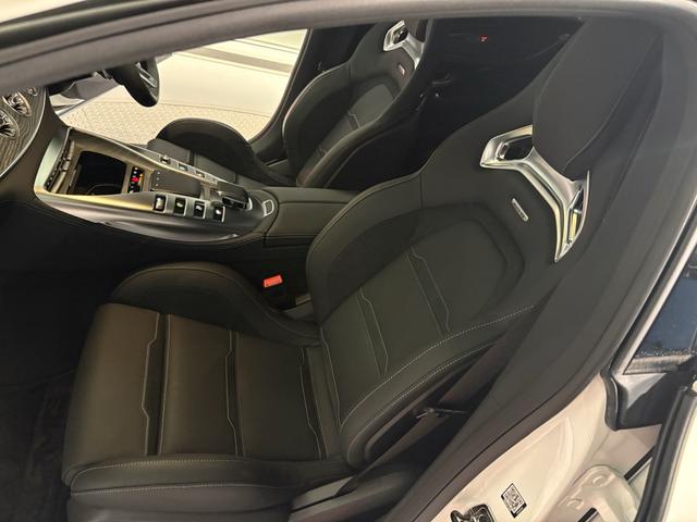 ＧＴ ４ドアクーペ ５３　４マチック＋　ＡＭＧダイナミックプラスパッケージ　　ＡＭＧイエローブレーキ・キャリパー　レーダーセーフティパッケージ　　パノラミックルーフ　　ＡＭＧパフォーマンスエグゾーストシステム（24枚目）