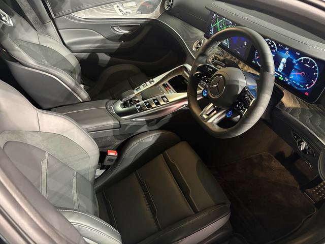 ＧＴ ４ドアクーペ ５３　４マチック＋　ＡＭＧダイナミックプラスパッケージ　　ＡＭＧイエローブレーキ・キャリパー　レーダーセーフティパッケージ　　パノラミックルーフ　　ＡＭＧパフォーマンスエグゾーストシステム（36枚目）