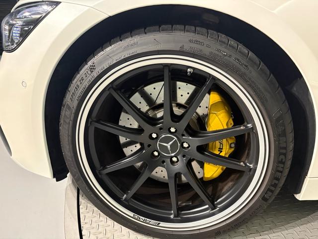 ＧＴ ４ドアクーペ ５３　４マチック＋　ＡＭＧダイナミックプラスパッケージ　　ＡＭＧイエローブレーキ・キャリパー　レーダーセーフティパッケージ　　パノラミックルーフ　　ＡＭＧパフォーマンスエグゾーストシステム（43枚目）