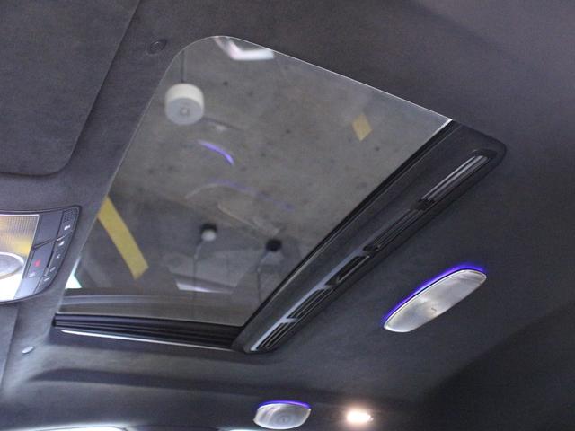 GT 4ドアクーペ 63 S E パフォーマンス ・AMGカーボンパッケージ・フルレザー仕様・Brumesterハイエンドサウンドシステム(14枚目)