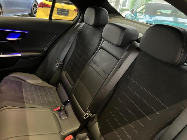 Ｃクラス Ｃ３５０ｅスポーツ　メルセデスケア継承／弊社デモカー／プラグインハイブリット／メモリー付き電動パワーシート／シートヒーター／ヘッドアップディスプレイ／パノラミックスライディングルーフ／アンビエントライト６４色／ドラレコ（13枚目）