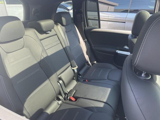 ＥＱＢ ＥＱＢ３５０　４マチックＡＭＧレザーエクスクルパック　弊社試乗車／ＡＭＧライン／レザーエクスクルーシブパッケージ／アドバンスドパッケージ／マウンテングレーマグノ／本革シートブラック／ヘッドアップディスプレイ／３６０°カメラ／シートヒーター／サンルーフ（8枚目）